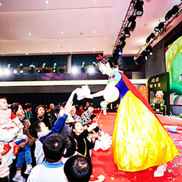 �ܚq�������q�磬���������M���磬���(d��ng)�߄����Y�x�c�����ݳ��V�棬���P(gu��n)��ý����(hu��)�h��(hu��)��(w��)