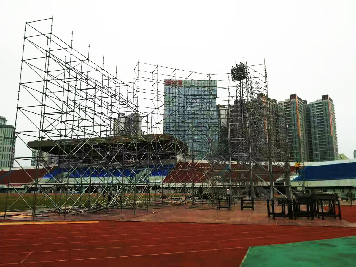 廣州演出公司提供的2016御景珺庭群星演唱會演出案例1