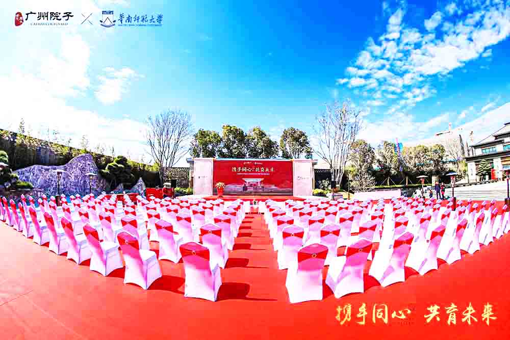 У�@���(d��ng)�߄��������W(xu��)У�k�W(xu��)�f(shu��)����(hu��)